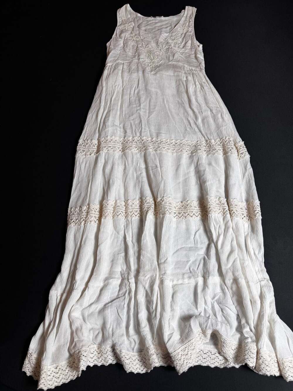 MAGIC White Sleeveless Maxi Dress with Beaded Embroidery and Lace Tiered Hem
